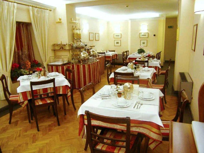 Hotel Unicorno Florence Restoran gambar